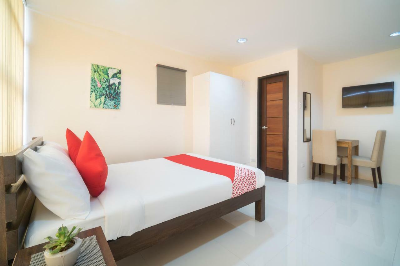 Oyo 199 Solange Apartelle Davao Exterior foto
