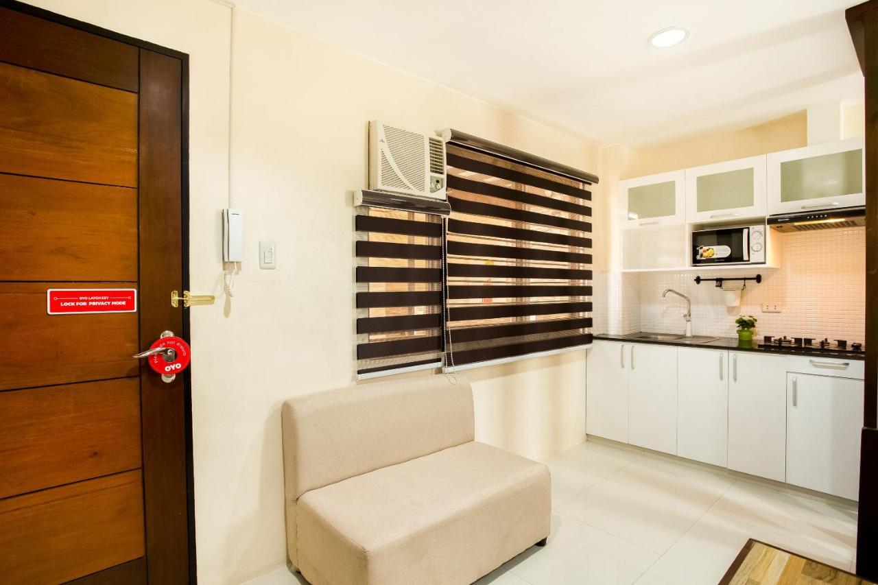 Oyo 199 Solange Apartelle Davao Exterior foto